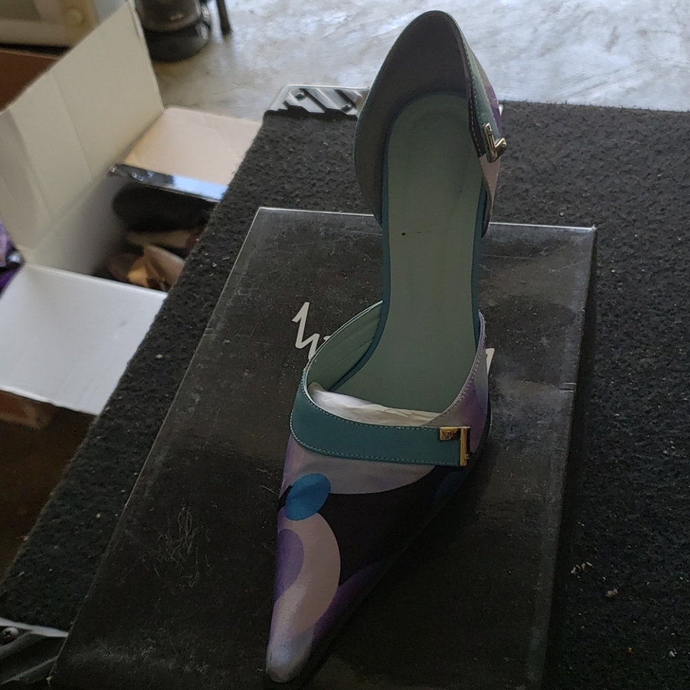 Women's Shoes